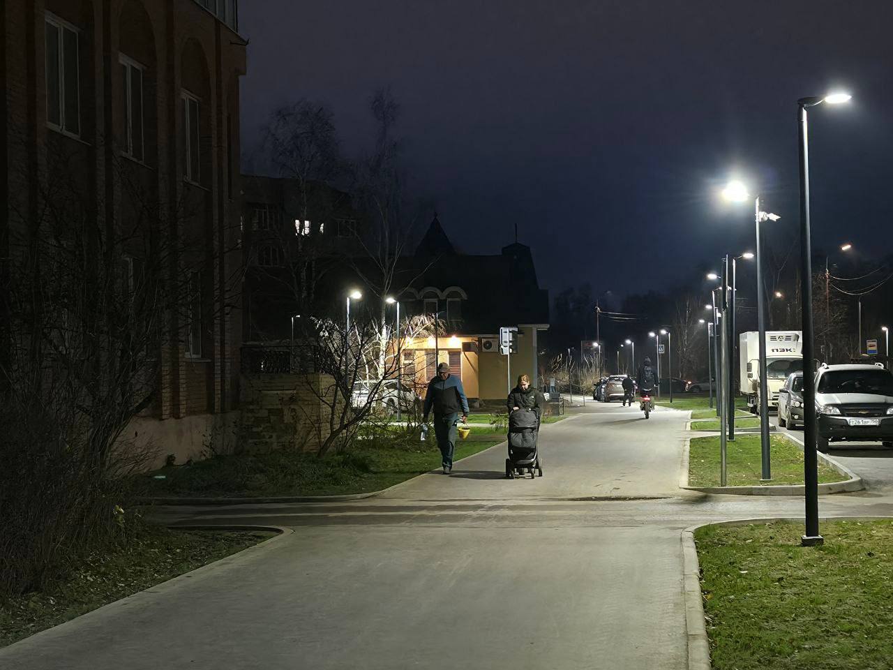 В Городском округе Серпухов продолжается реализация программы по модернизации уличного освещения В Городском округе Серпухов продолжается реализация программы по модернизации уличного освещения