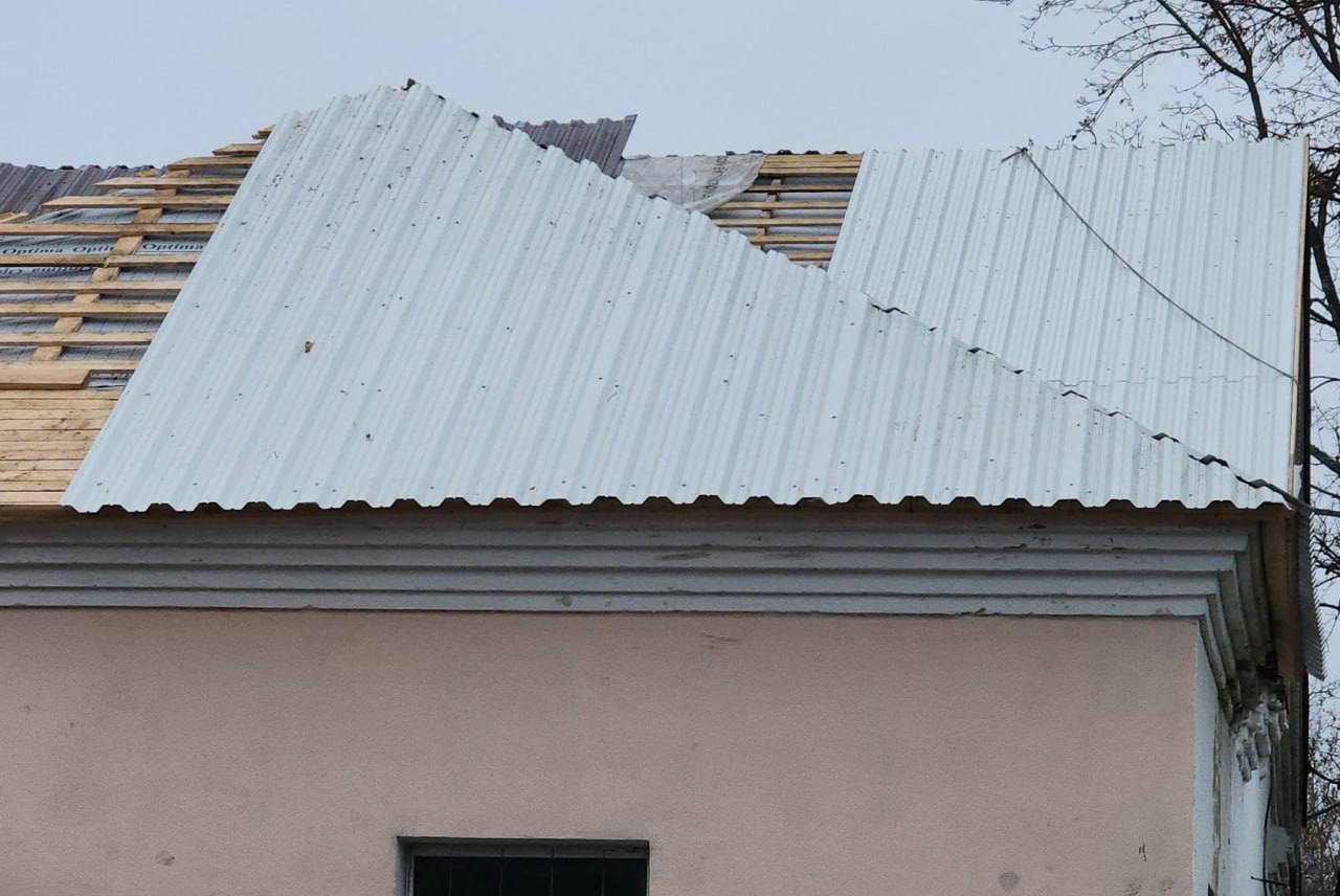 В деревне Жучки на финишную прямую вышли работы по ремонту амбулатории В деревне Жучки на финишную прямую вышли работы по ремонту амбулатории