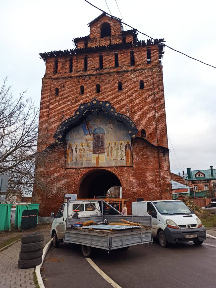 Пятницкие ворота Коломенского кремля снова откроются для жителей и гостей города в первых числах декабря Пятницкие ворота Коломенского кремля снова откроются для жителей и гостей города в первых числах декабря