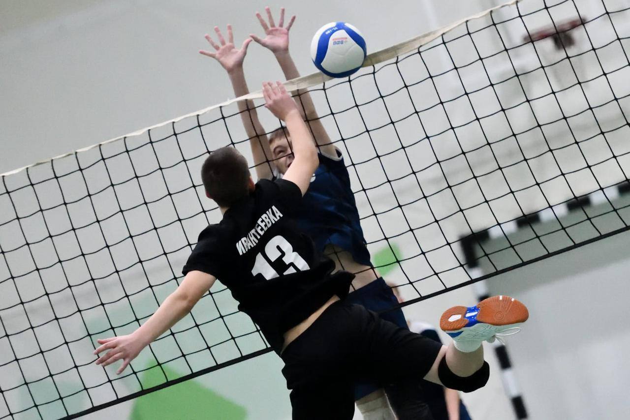 С 10 по 12 ноября в пансионате «Солнечная поляна» Одинцовского городского округа состоялся очередной тур Первенства Московской области по волейболу среди юношей 2012-2013 годов рождения С 10 по 12 ноября в пансионате «Солнечная поляна» Одинцовского городского округа состоялся очередной тур Первенства Московской области по волейболу среди юношей 2012-2013 годов рождения