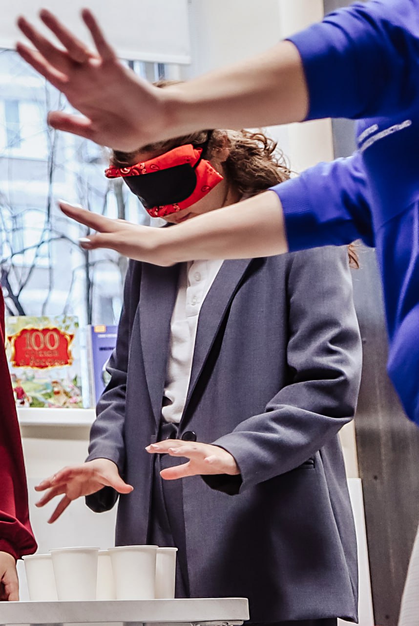 Молодогвардейцы отметили 20-летний юбилей в чеховской библиотеке Молодогвардейцы отметили 20-летний юбилей в чеховской библиотеке