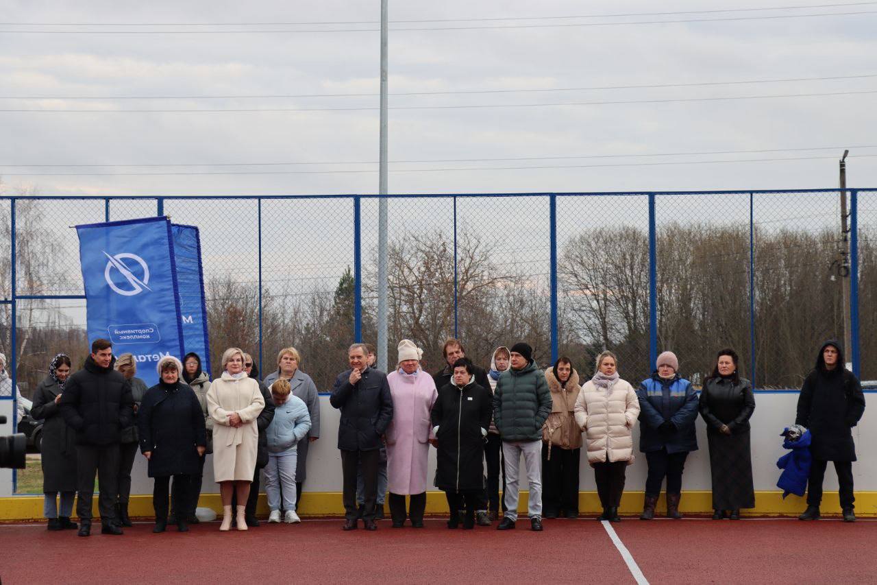 В поселке Малино открылась новая многофункциональная спортивная площадка В поселке Малино открылась новая многофункциональная спортивная площадка