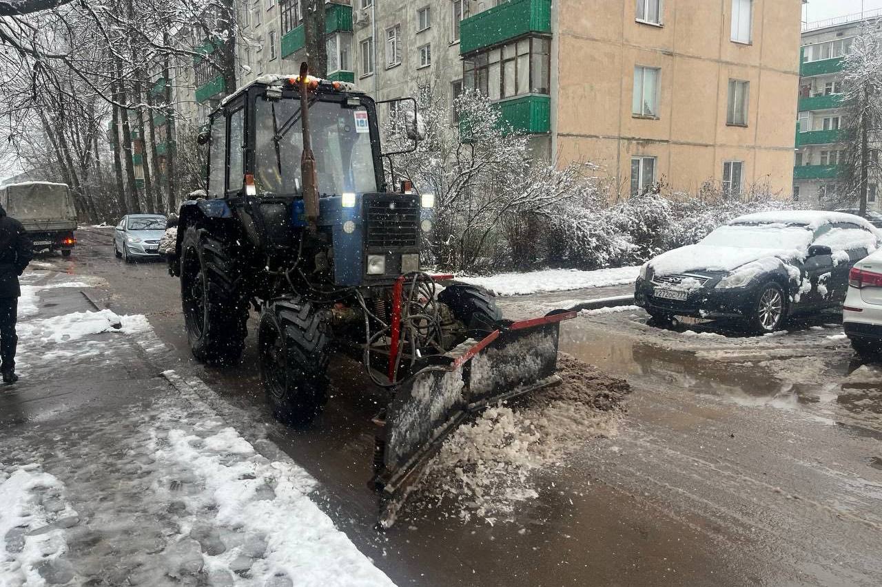 Юлия Купецкая: Мытищинские коммунальные службы встретили первые снежные осадки Юлия Купецкая: Мытищинские коммунальные службы встретили первые снежные осадки