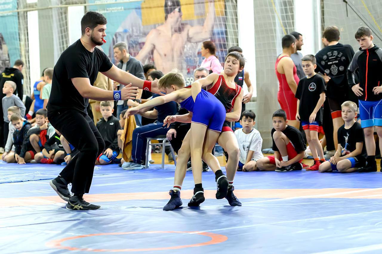 Сквозь поколения: спортивная школа «Космос» чтит память Виктора Чистова на Всероссийском турнире Сквозь поколения: спортивная школа «Космос» чтит память Виктора Чистова на Всероссийском турнире