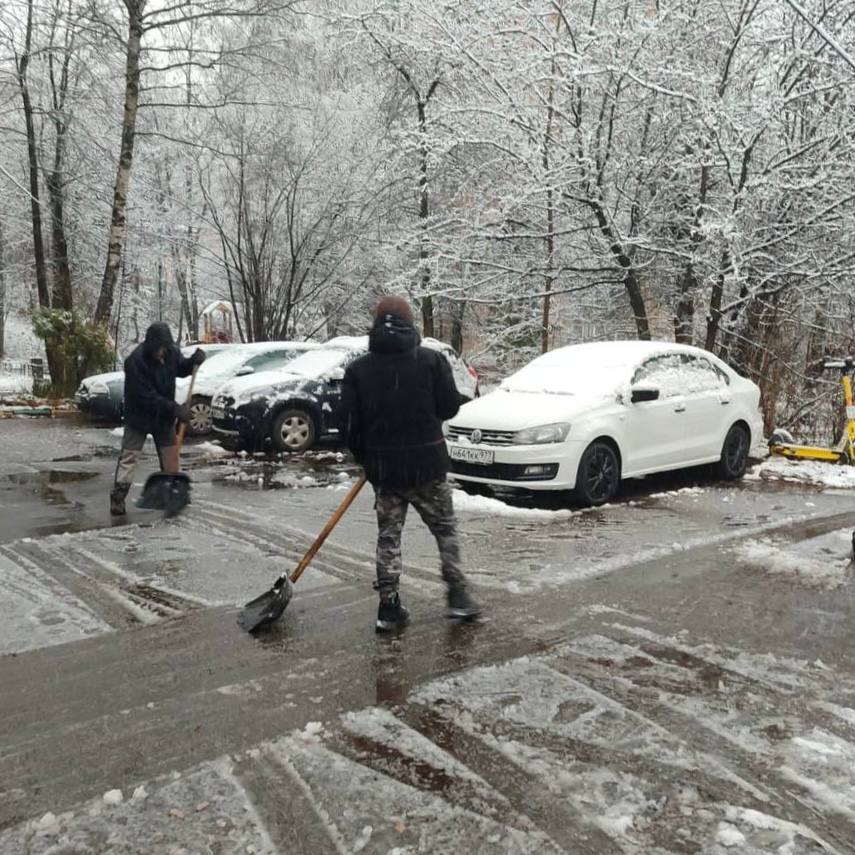 Как и прогнозировали синоптики: этой ночью выпал первый снег Как и прогнозировали синоптики: этой ночью выпал первый снег