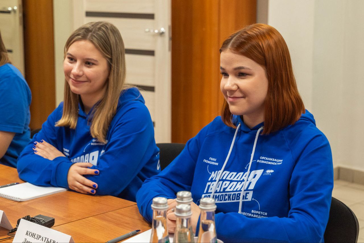 Филипп Науменко: Молодой Гвардии Единой России сегодня исполняется 20 лет! Филипп Науменко: Молодой Гвардии Единой России сегодня исполняется 20 лет!