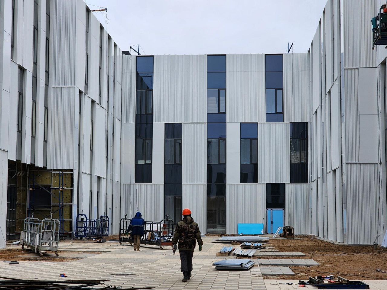 В Заречье завершается строительство новой поликлиники на 500 посещений в смену В Заречье завершается строительство новой поликлиники на 500 посещений в смену