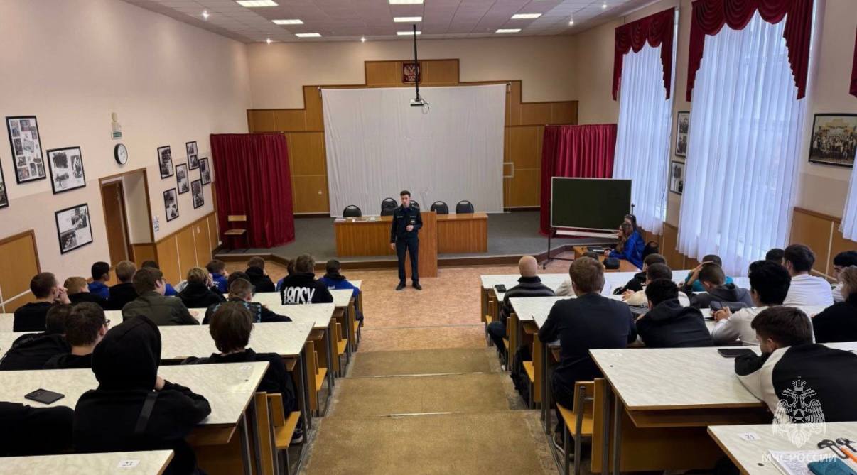 В Рузском округе прошла профориентационная встреча со студентами В Рузском округе прошла профориентационная встреча со студентами