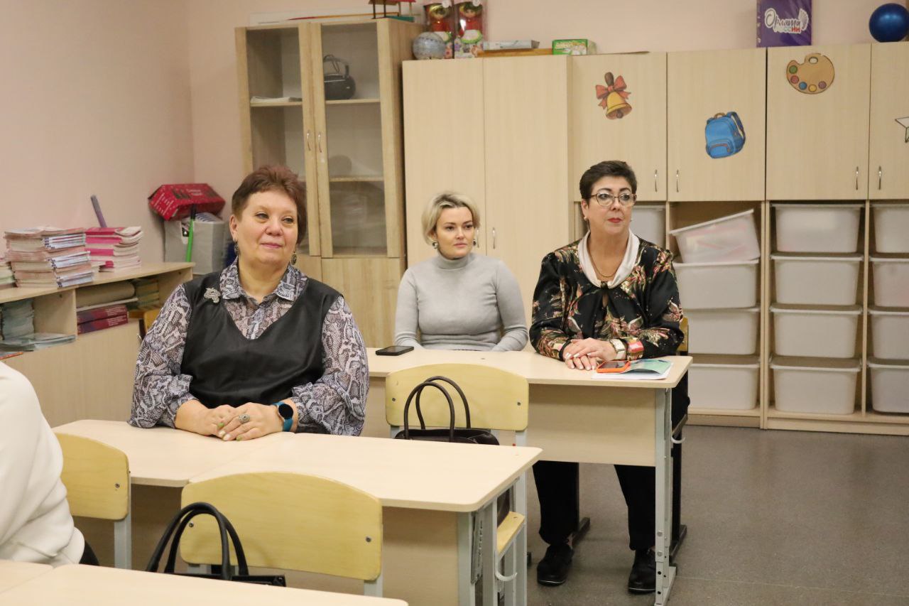 Учитель биологии стала ещё одним делегатом на VI партийную конференцию в Серпухове Учитель биологии стала ещё одним делегатом на VI партийную конференцию в Серпухове