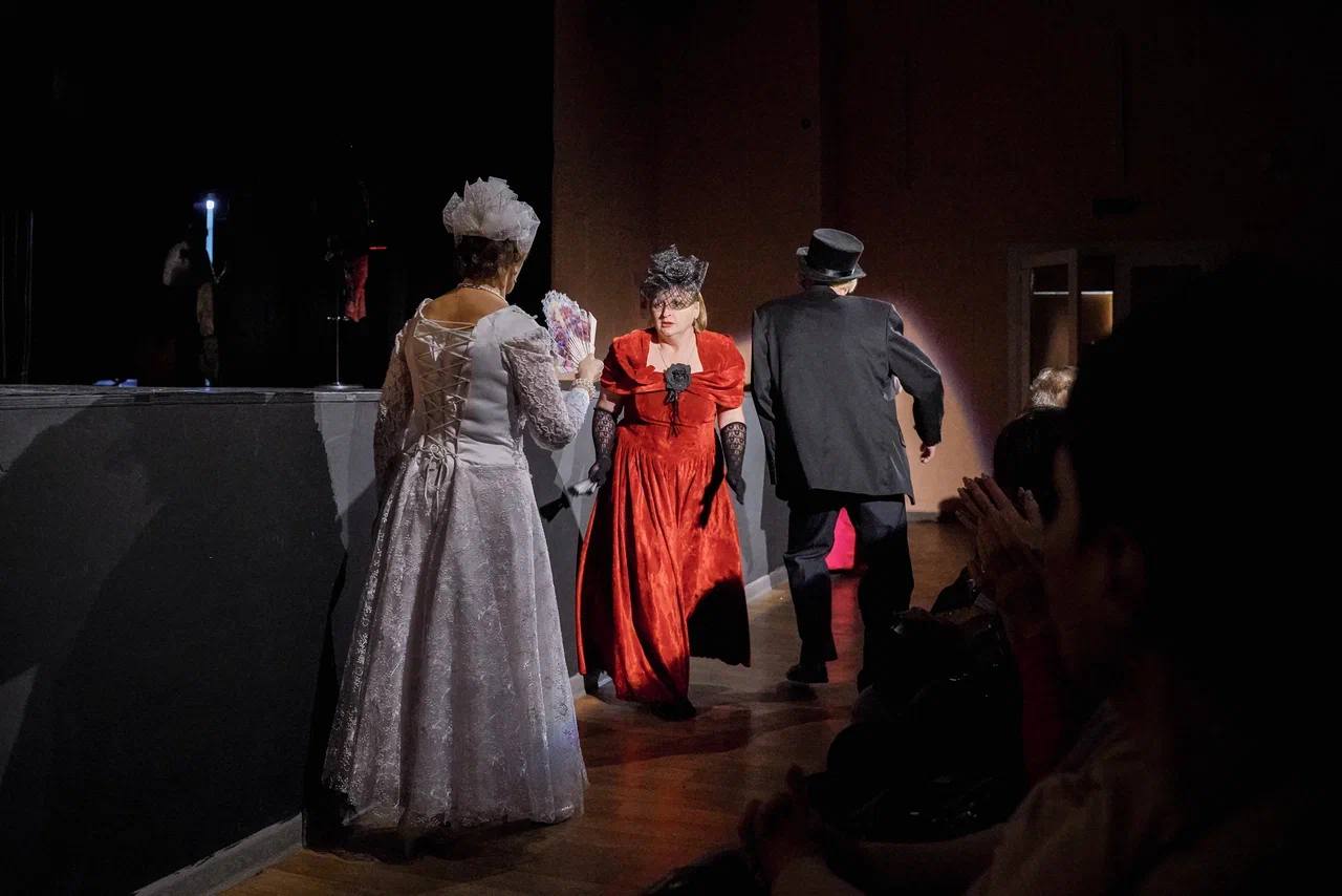 Более 300 пожилых жителей посетили спектакль «Не всё коту Масленица», представленный театральным коллективом «Эксклюзив» Более 300 пожилых жителей посетили спектакль «Не всё коту Масленица», представленный театральным коллективом «Эксклюзив»