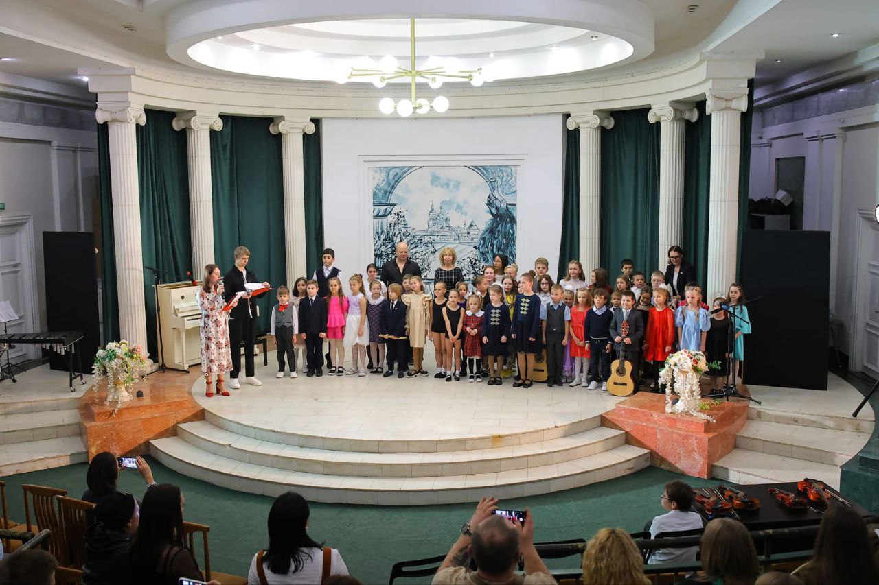 Сотню серпуховичей посвятили в первоклассники