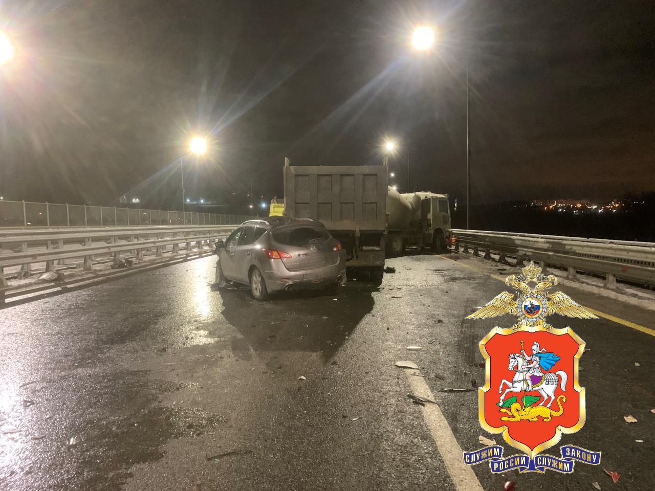 Сотрудники подмосковной Госавтоинспекции устанавливают обстоятельства массового ДТП в Ленинском г.о