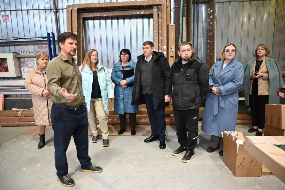 В Ленинском городском округе участников специальной военной операции продолжают знакомить с предприятиями муниципалитета в рамках губернаторского проекта «Промышленный туризм Московской области»