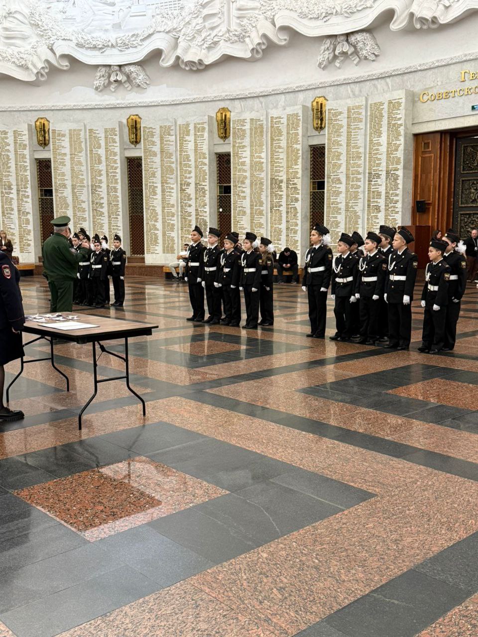 Кадеты из Долгопрудного дали клятву в Музее Победы Кадеты из Долгопрудного дали клятву в Музее Победы