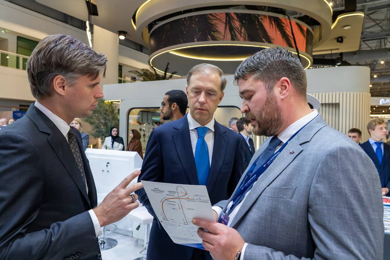 Самый мощный на планете — Роскосмос представил жидкостный ракетный двигатель на Dubai Airshow2025 Самый мощный на планете — Роскосмос представил жидкостный ракетный двигатель на Dubai Airshow2025