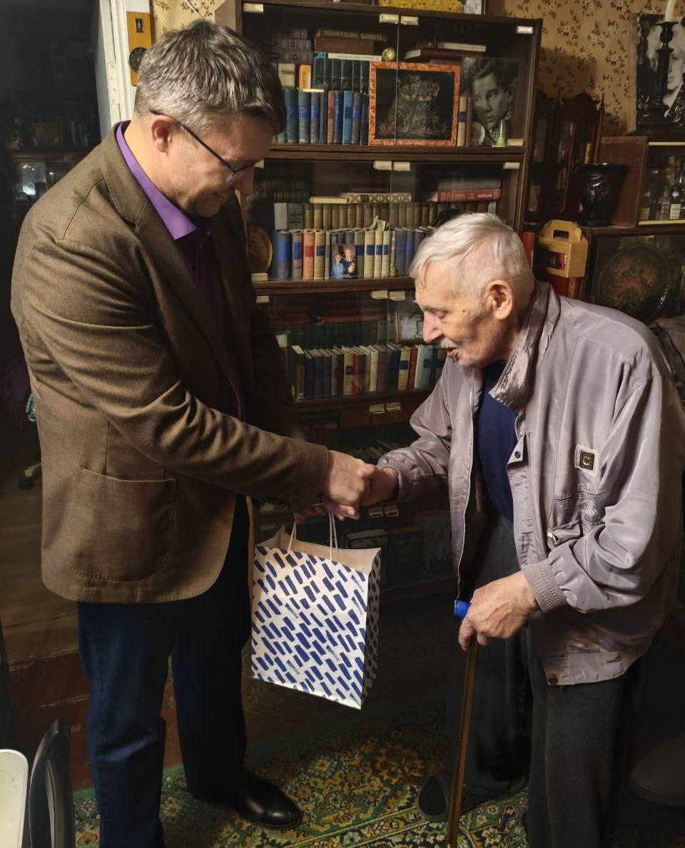 Подольский ветеран Великой Отечественной войны отметил 99летие Подольский ветеран Великой Отечественной войны отметил 99летие