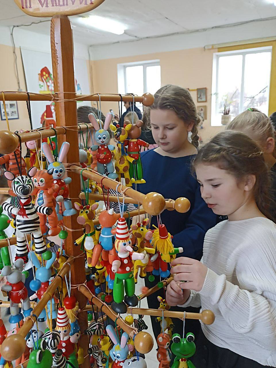 Обучающиеся начальной школы МБОУ Любучанской СОШ (здание Молоди) м. о. Чехов посетили фабрику деревянных игрушек "КЛИМО" Обучающиеся начальной школы МБОУ Любучанской СОШ (здание Молоди) м. о. Чехов посетили фабрику деревянных игрушек "КЛИМО"