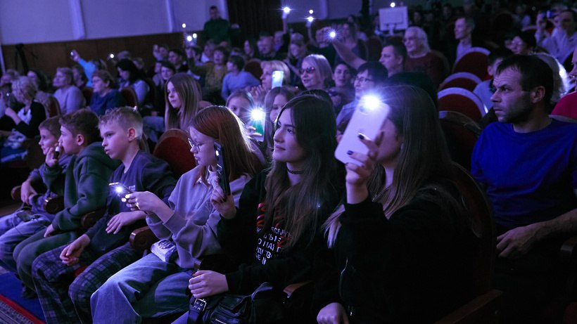 В ДК «Лепсе» состоялся благотворительный концерт В ДК «Лепсе» состоялся благотворительный концерт