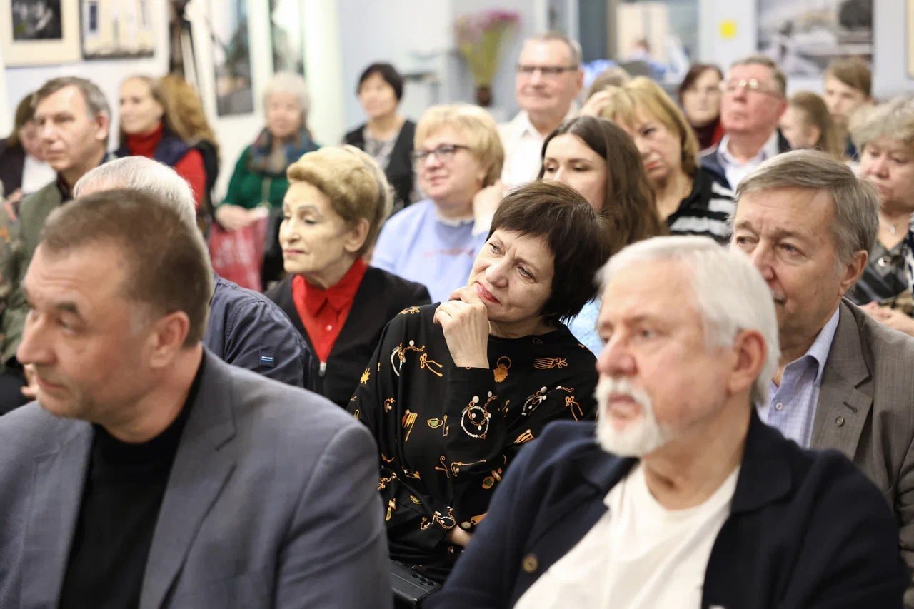 На службе слова и духовности: на встрече с писателем в Мытищинском музее презентовали новую книгу На службе слова и духовности: на встрече с писателем в Мытищинском музее презентовали новую книгу