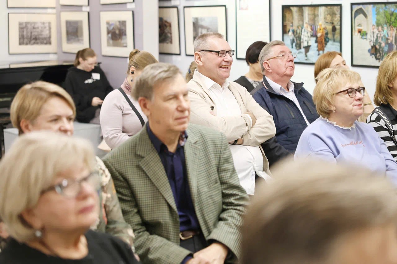 На службе слова и духовности: на встрече с писателем в Мытищинском музее презентовали новую книгу На службе слова и духовности: на встрече с писателем в Мытищинском музее презентовали новую книгу