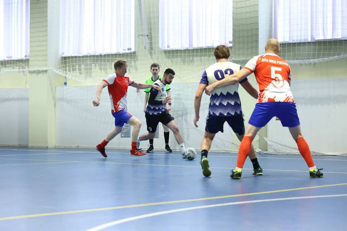 В Подмосковье состоялся «Турнир памяти» среди экспертно-криминалистических подразделений В честь празднования Дня сотрудника органов внутренних дел Российской Федерации, в Московской области на территории ОМВД России... В Подмосковье состоялся «Турнир памяти» среди экспертно-криминалистических подразделений В честь празднования Дня сотрудника органов внутренних дел Российской Федерации, в Московской области на территории ОМВД России...