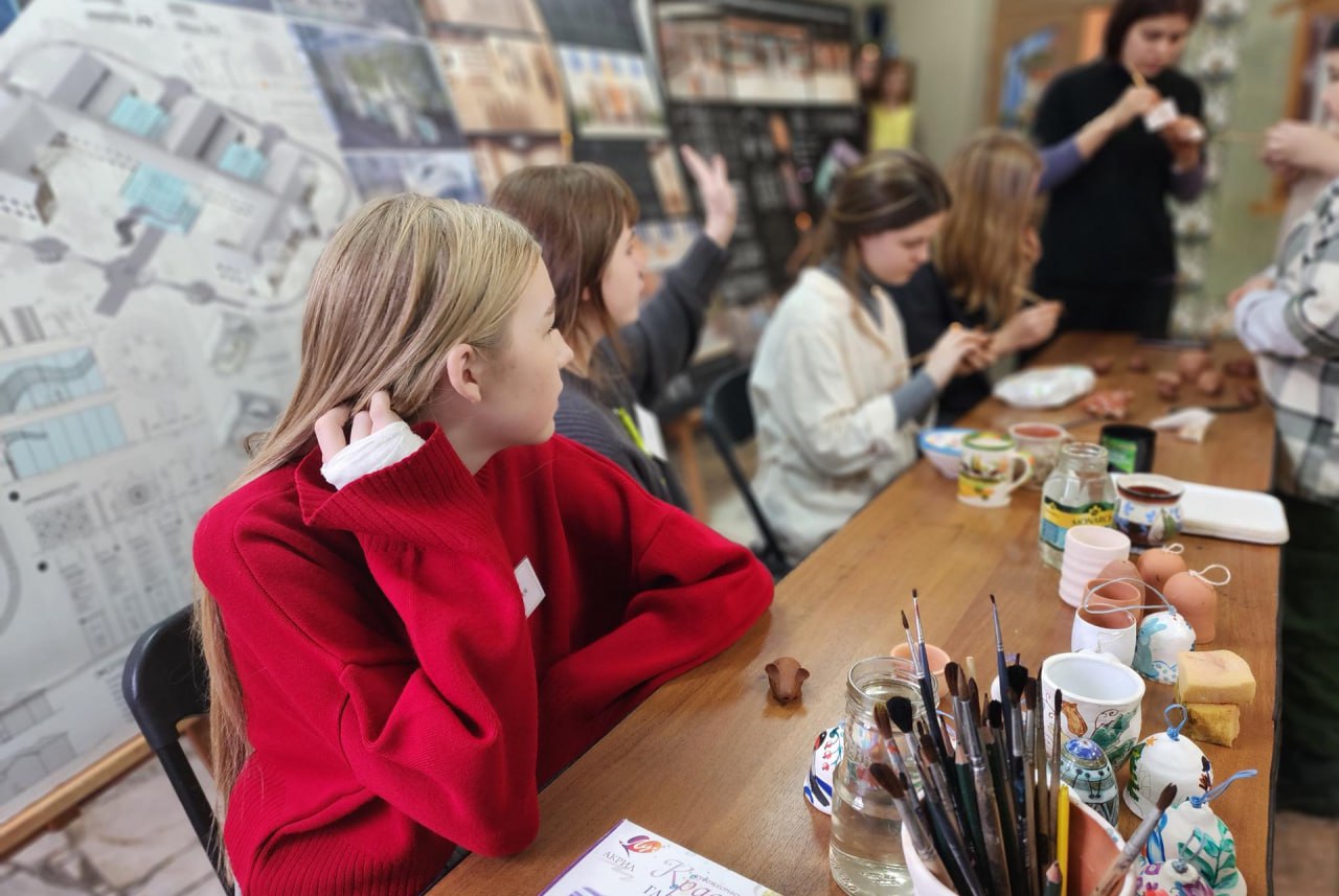 В Абрамцевском художественно-промышленном колледже прошёл день открытых дверей В Абрамцевском художественно-промышленном колледже прошёл день открытых дверей