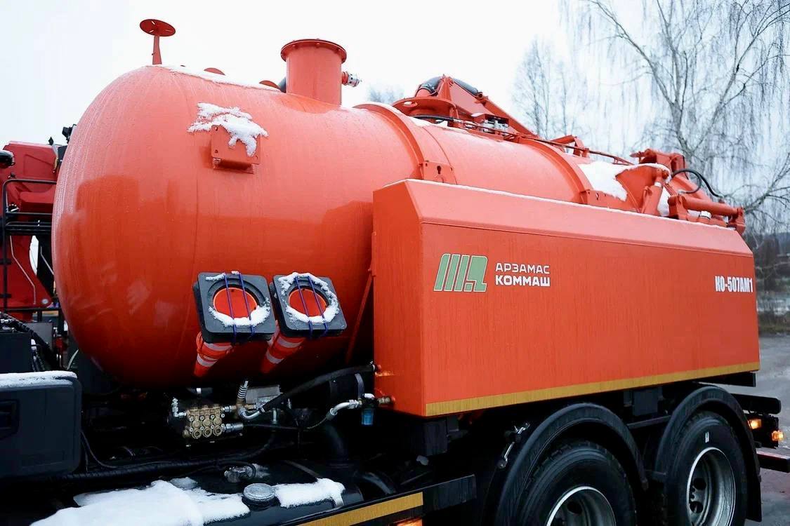 Михаил Собакин: Парк техники чеховского Водоканала пополнился еще двумя единицами техники – илососной машиной и краном-манипулятором Михаил Собакин: Парк техники чеховского Водоканала пополнился еще двумя единицами техники – илососной машиной и краном-манипулятором