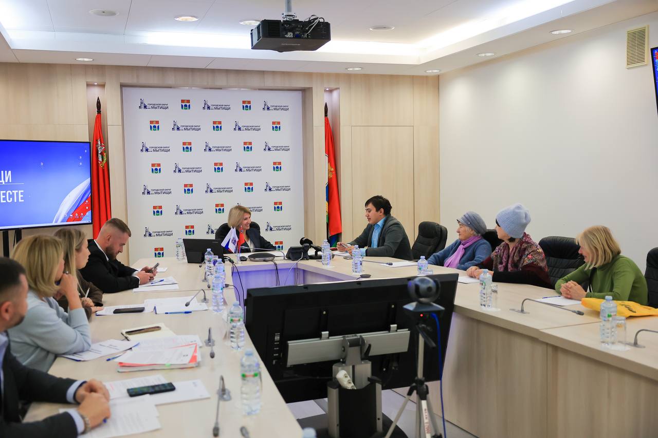 Юлия Купецкая: На личном приеме обсудили с жителями дома № 5 по улице Индустриальной ряд волнующих тем Юлия Купецкая: На личном приеме обсудили с жителями дома № 5 по улице Индустриальной ряд волнующих тем