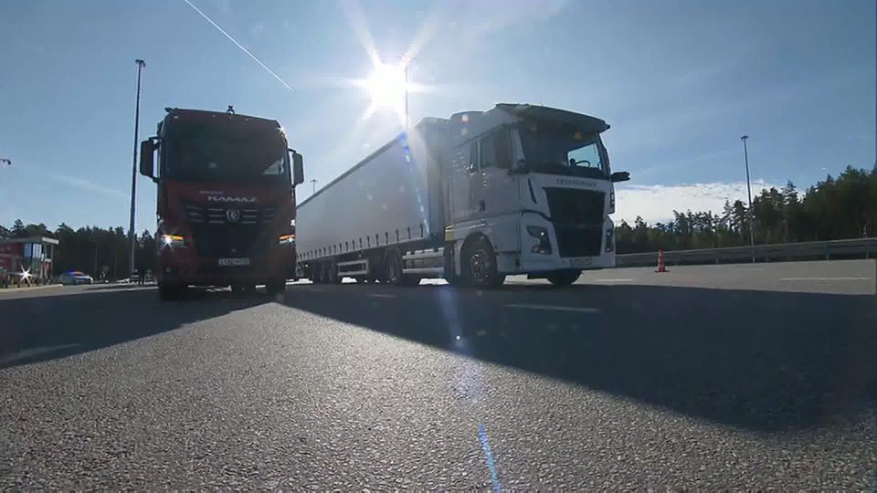 Правительство утвердило экспериментальный правовой режим для фур с автопилотом до 2028 года