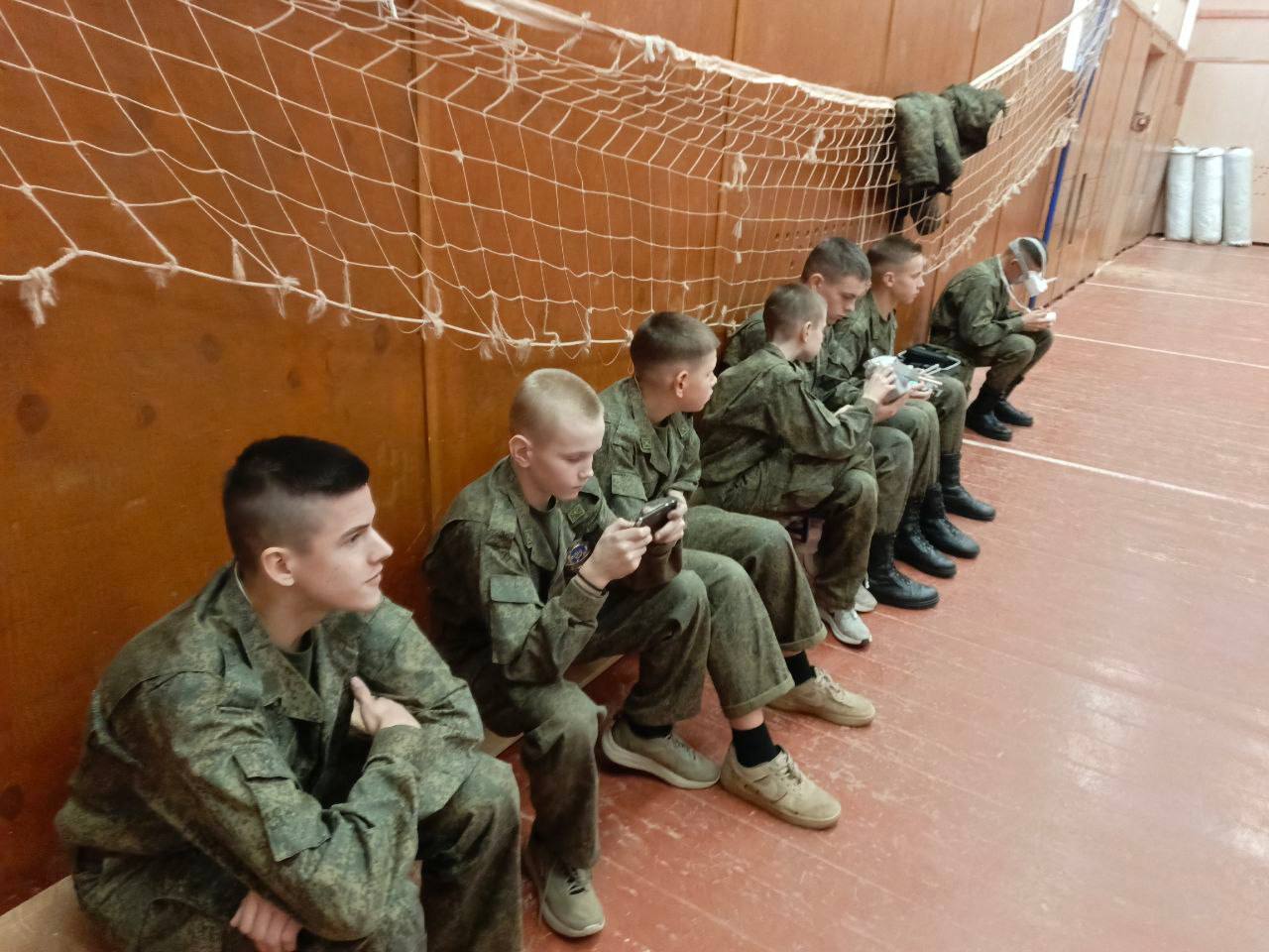 В ГОСТИ К КАДЕТАМ.. Командир взвода 8 класса МБОУ Любучанской СОШ м.о. Чехов вице сержант Крючкова Ксения посетила Святого Благоверного Великого Князя Александра Невского Кадетский Корпус Свято-Алексиевской Пустыни в... В ГОСТИ К КАДЕТАМ.. Командир взвода 8 класса МБОУ Любучанской СОШ м.о. Чехов вице сержант Крючкова Ксения посетила Святого Благоверного Великого Князя Александра Невского Кадетский Корпус Свято-Алексиевской Пустыни в...