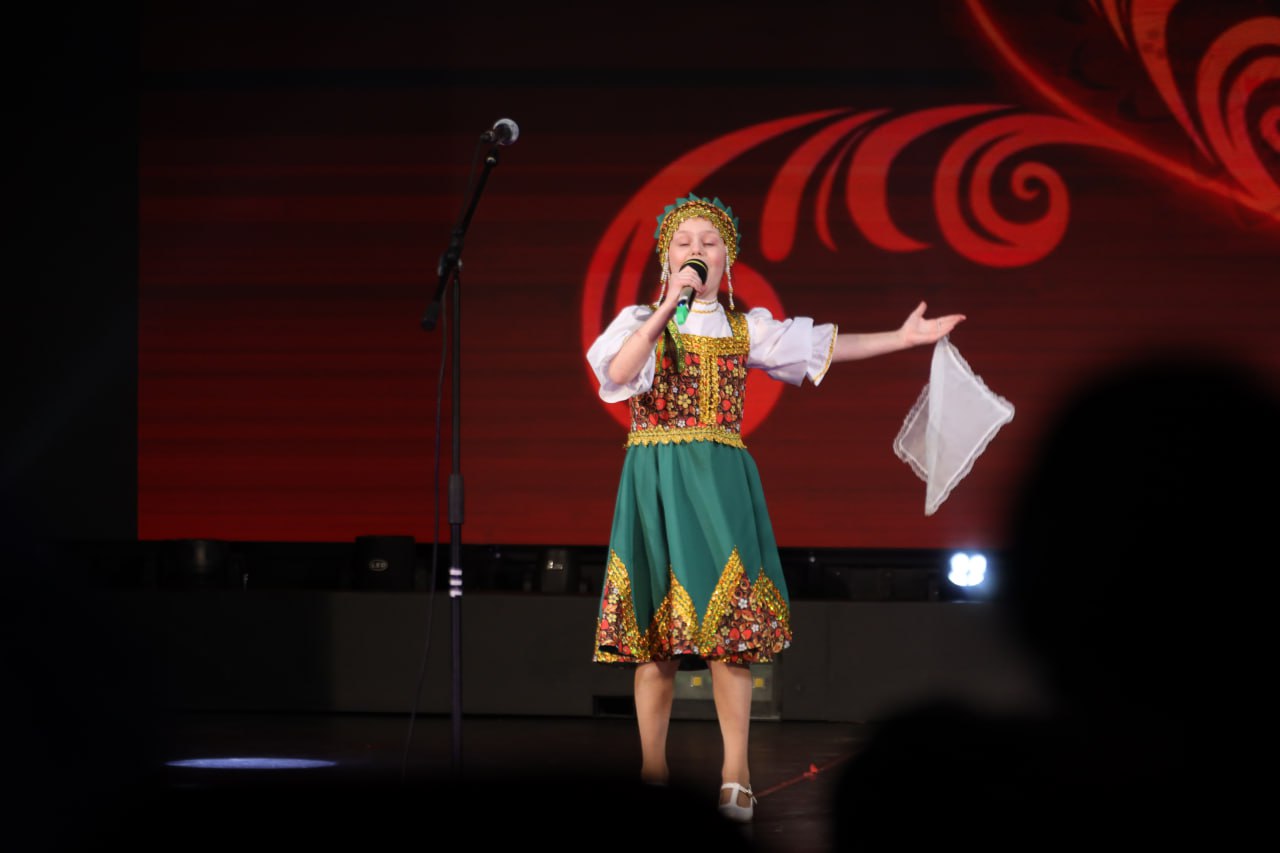 «Грани» – 35!. В воскресенье, 16 ноября, в ДК им. Воровского состоялся творческий вечер, посвященный юбилею газеты «Грань» «Грани» – 35!. В воскресенье, 16 ноября, в ДК им. Воровского состоялся творческий вечер, посвященный юбилею газеты «Грань»