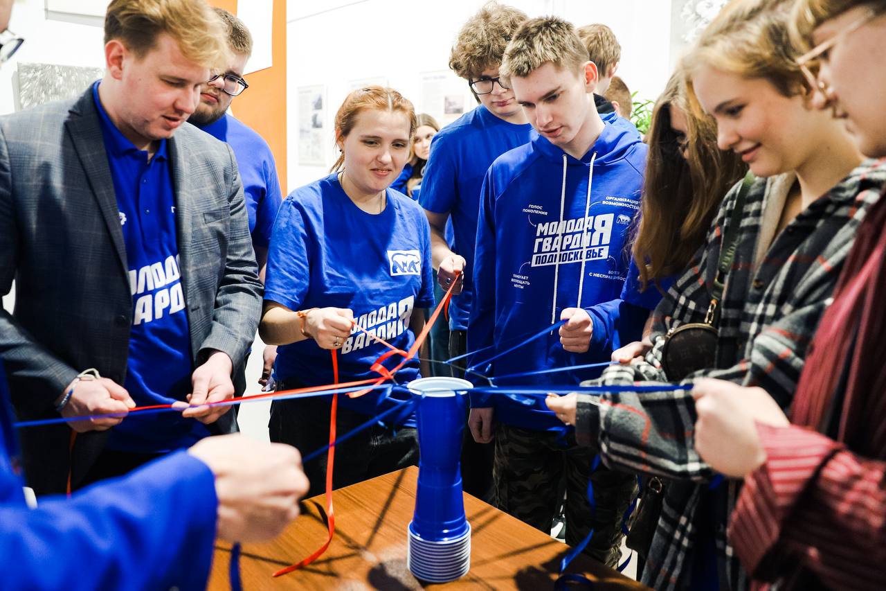 Активисты из разных городов Подмосковья отметили 20-летие «Молодой Гвардии Единой России» в Химках Активисты из разных городов Подмосковья отметили 20-летие «Молодой Гвардии Единой России» в Химках