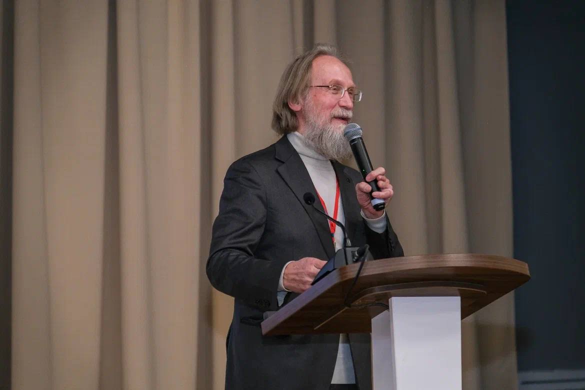 Нейросеть – это не только милые картинки с котиками, но и помощь в образовании Нейросеть – это не только милые картинки с котиками, но и помощь в образовании