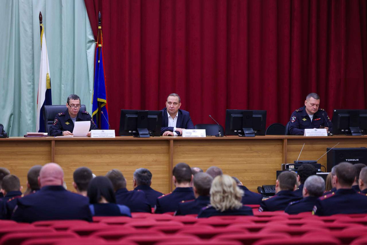 В честь Дня участкового состоялось торжественное мероприятие, посвящённое сотрудникам этого подразделения