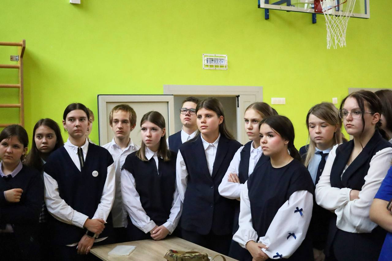 В серпуховской школе №16 в рамках региональной программы «Успех в единстве поколений» состоялся «Урок мужества» В серпуховской школе №16 в рамках региональной программы «Успех в единстве поколений» состоялся «Урок мужества»