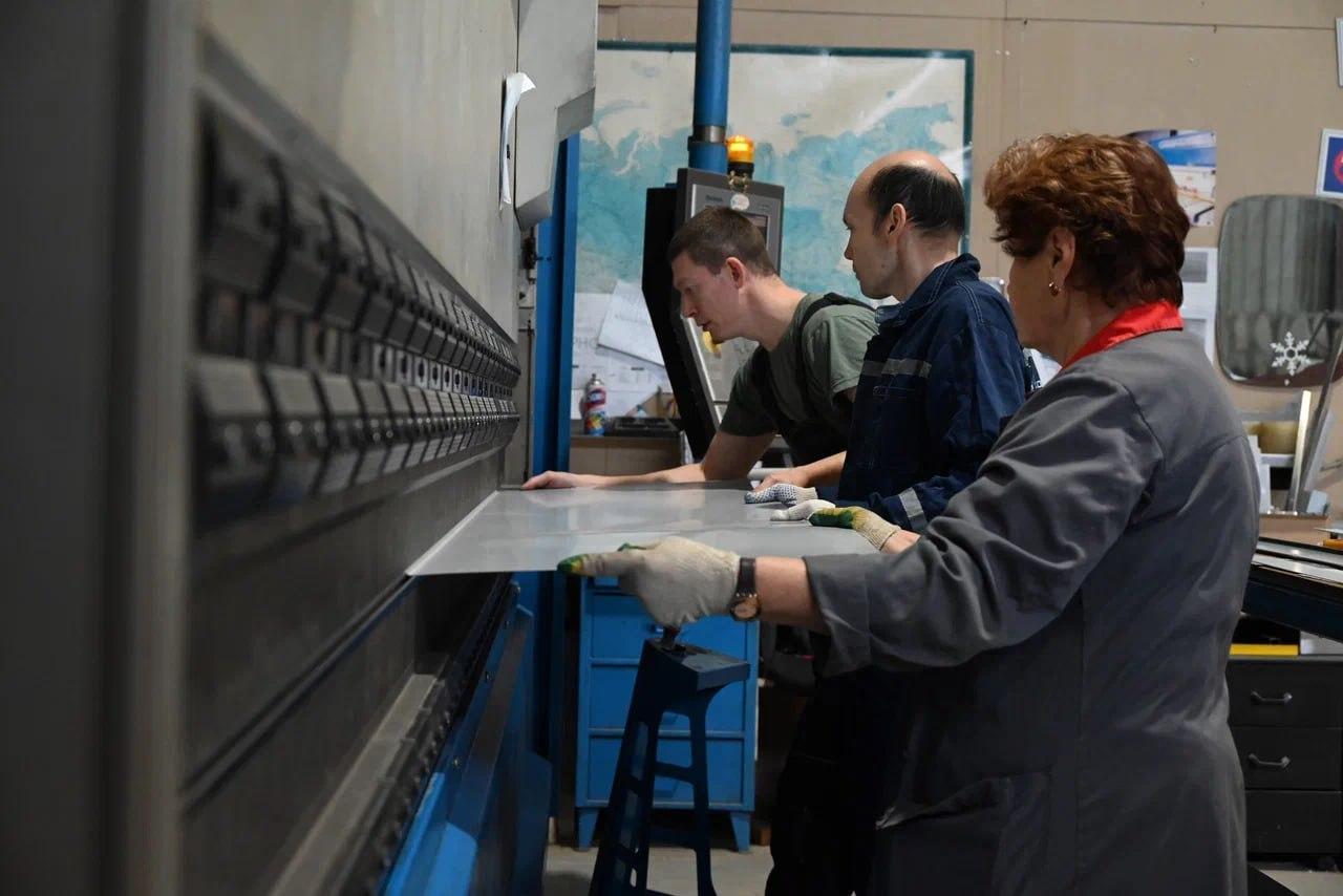 В Ленинском городском округе участников специальной военной операции продолжают знакомить с предприятиями муниципалитета в рамках губернаторского проекта «Промышленный туризм Московской области» В Ленинском городском округе участников специальной военной операции продолжают знакомить с предприятиями муниципалитета в рамках губернаторского проекта «Промышленный туризм Московской области»