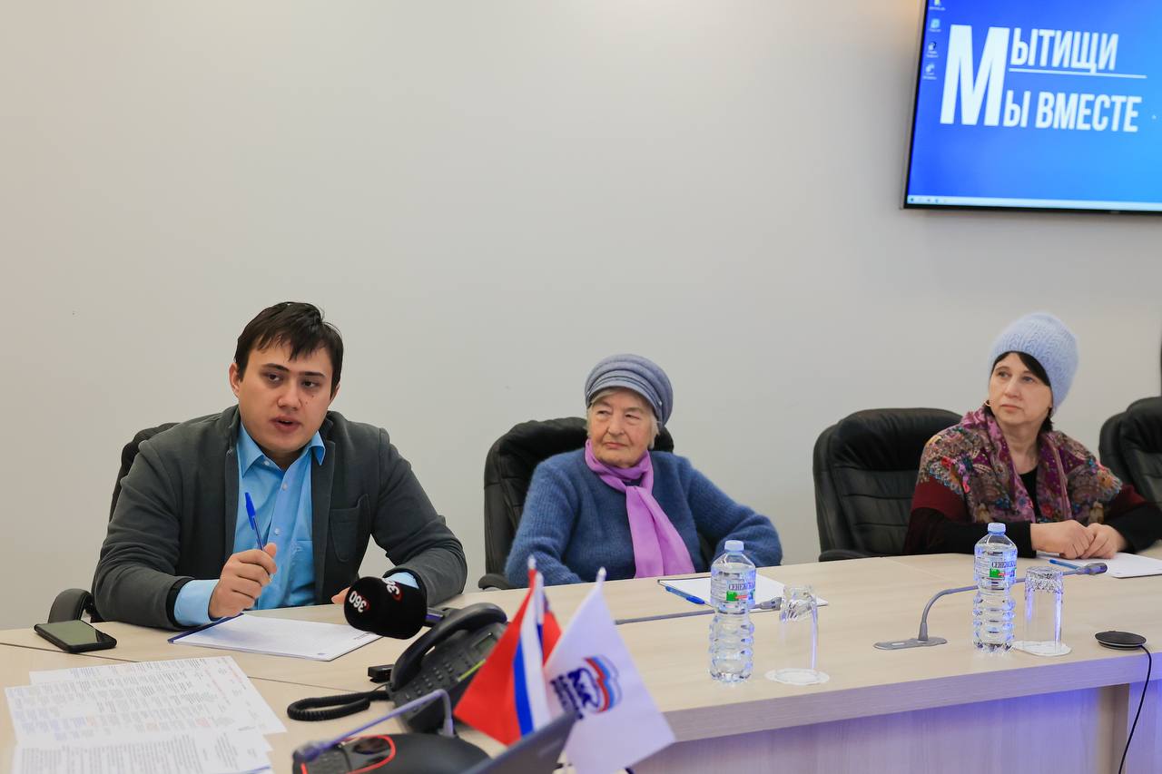 Юлия Купецкая: На личном приеме обсудили с жителями дома № 5 по улице Индустриальной ряд волнующих тем Юлия Купецкая: На личном приеме обсудили с жителями дома № 5 по улице Индустриальной ряд волнующих тем