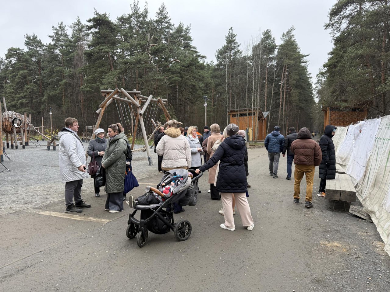 В Люберцах на встрече с жителями обсудили планы благоустройства парка «Лесная опушка»