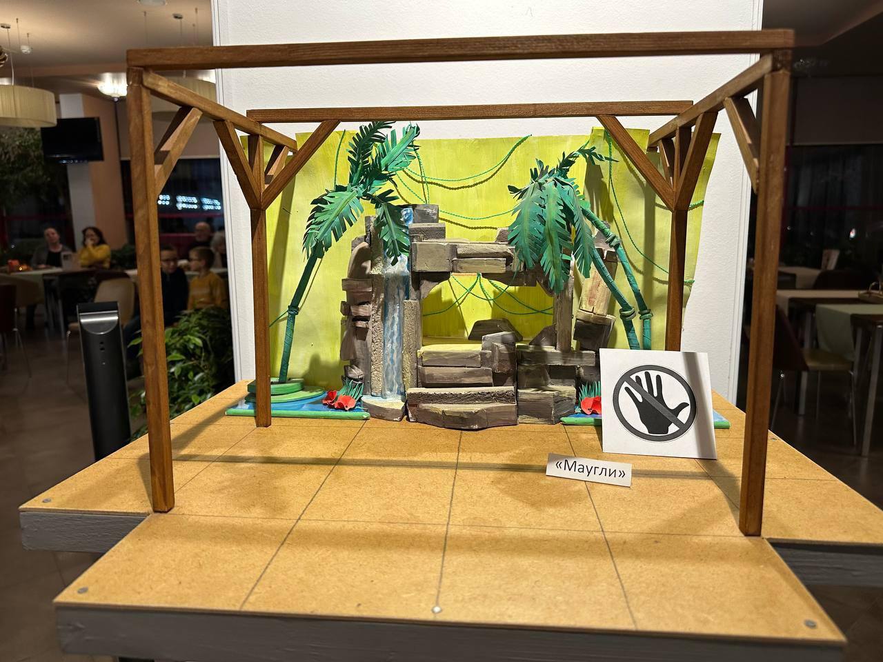 В Домодедово работает выставка «НеПросто руки» В Домодедово работает выставка «НеПросто руки»