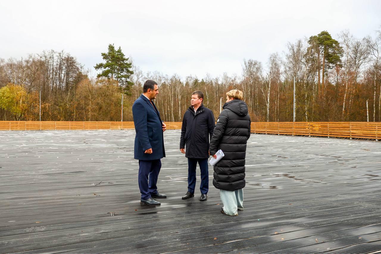 Глава Раменского округа посетил бесплатный каток на стадионе «Сатурн» Глава Раменского округа посетил бесплатный каток на стадионе «Сатурн»