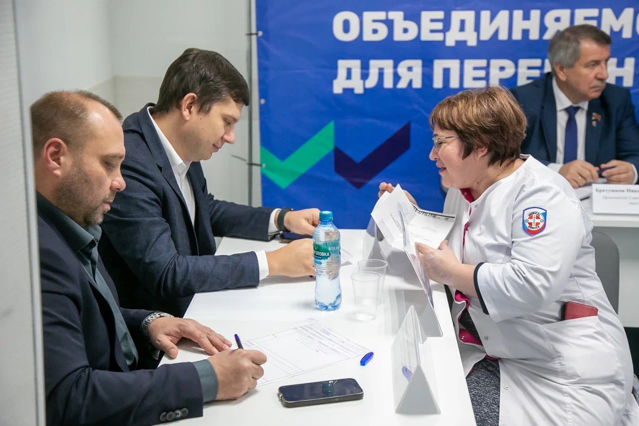 В Радужненской амбулатории работала профильная выездная администрация В Радужненской амбулатории работала профильная выездная администрация