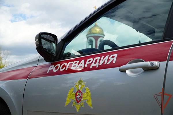 В Подмосковье росгвардейцы задержали женщину, подозреваемую в незаконном обороте наркотиков в особо крупном размере