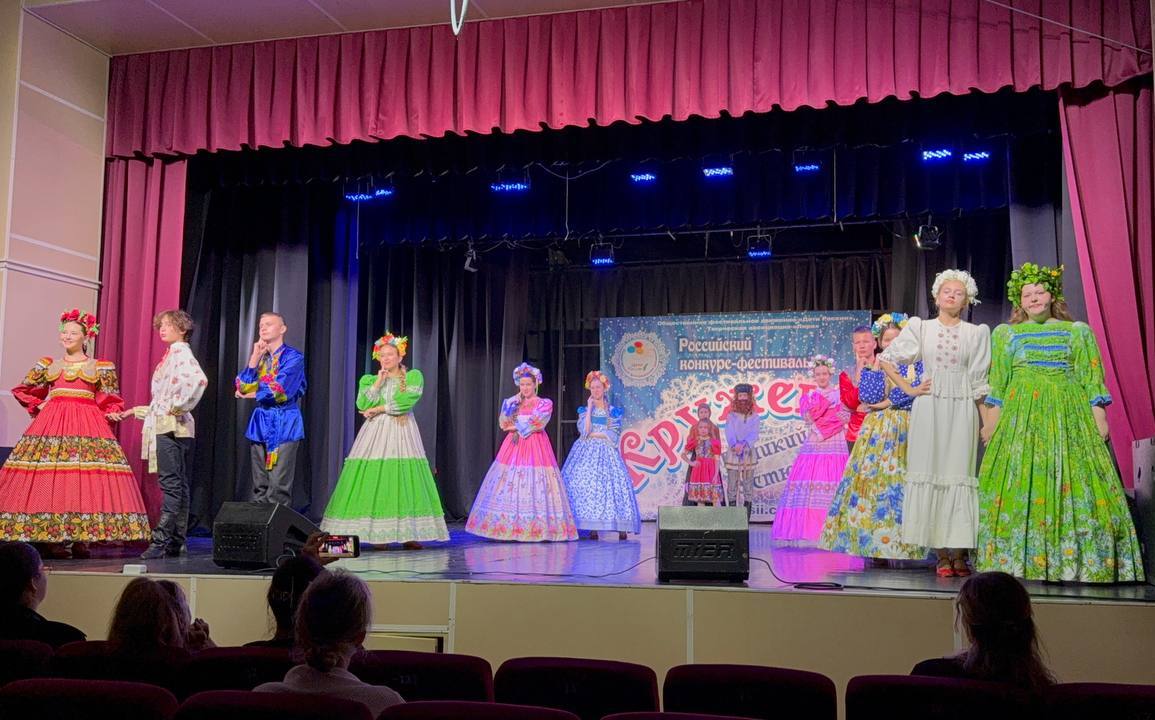 Ивантеевский театр моды «Русич» триумфально выступил на всероссийском фестивале Ивантеевский театр моды «Русич» триумфально выступил на всероссийском фестивале