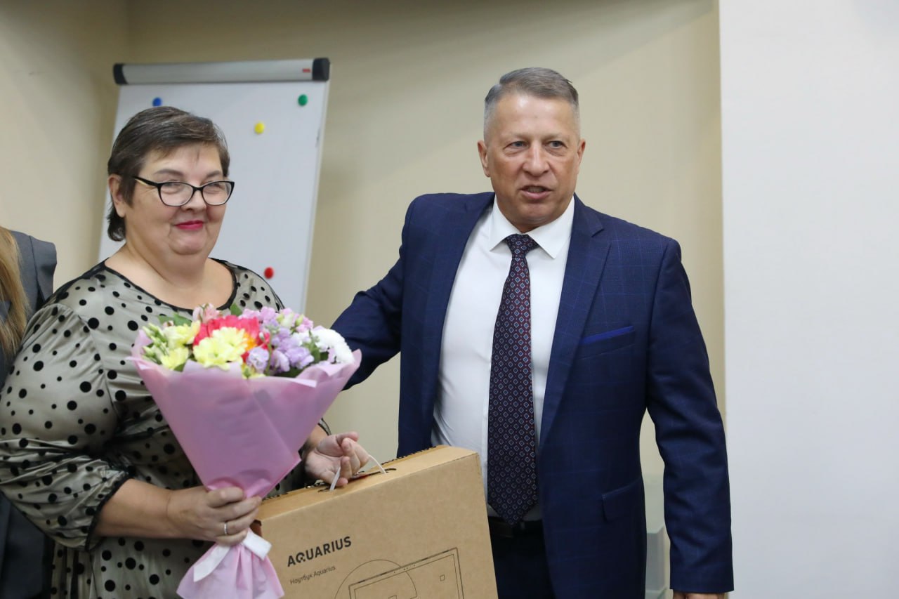 В Долгопрудном обсудили поддержку участников СВО и легализацию незаконной трудовой деятельности В Долгопрудном обсудили поддержку участников СВО и легализацию незаконной трудовой деятельности