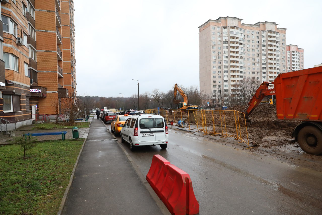 На ул. Молодёжная в Долгопрудном заменят опоры уличного освещения На ул. Молодёжная в Долгопрудном заменят опоры уличного освещения