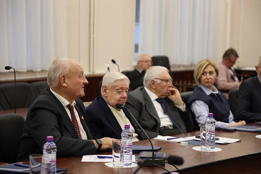 Общественный совет при УТ МВД России по ЦФО обсудил важность патриотического воспитания и духовности в рядах транспортной полиции На площадке Российского университета транспорта состоялось очередное заседание Общественного... Общественный совет при УТ МВД России по ЦФО обсудил важность патриотического воспитания и духовности в рядах транспортной полиции На площадке Российского университета транспорта состоялось очередное заседание Общественного...