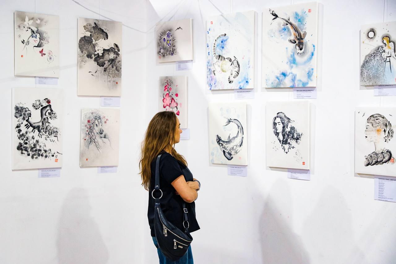 В Химках открыли выставку японской живописи