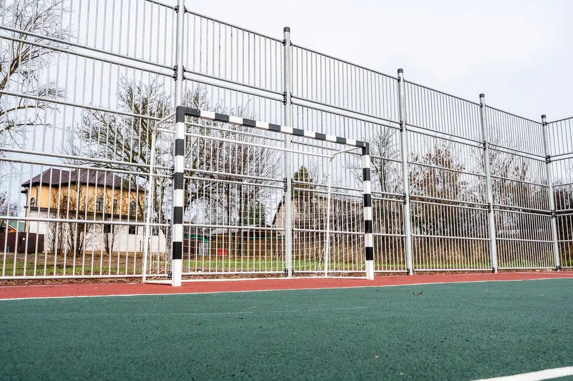 Городской округ Домодедово продолжает развивать спортивную инфраструктуру: в микрорайоне Востряково открылась новая универсальная спортивная площадка Городской округ Домодедово продолжает развивать спортивную инфраструктуру: в микрорайоне Востряково открылась новая универсальная спортивная площадка