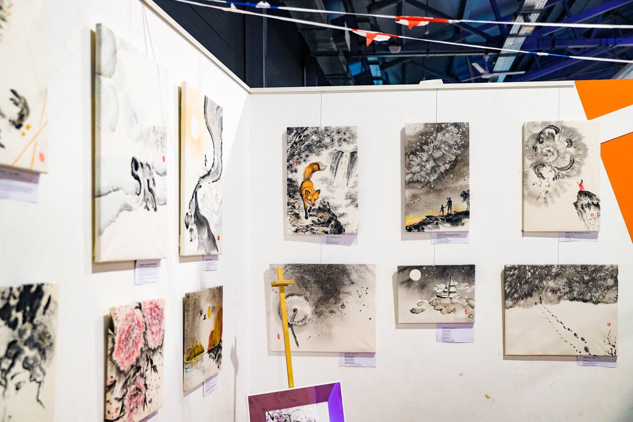 В Химках открыли выставку японской живописи В Химках открыли выставку японской живописи