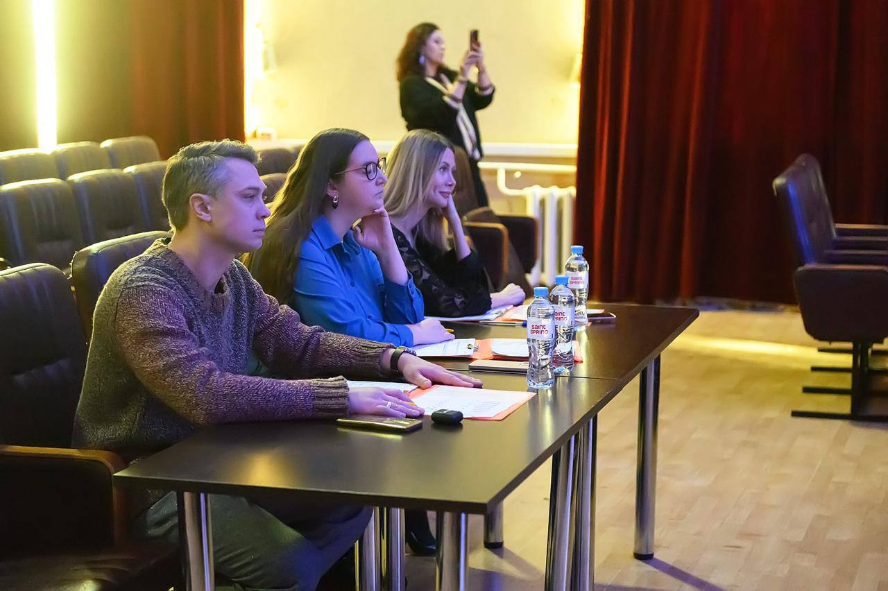 Более 100 талантов на сцене собрал фестиваль «Апельсиновая берёза» Более 100 талантов на сцене собрал фестиваль «Апельсиновая берёза»